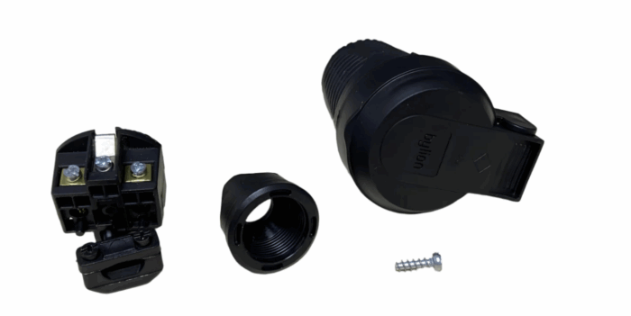 Rubber socket with flap, IP54 16A 250V with French earthing standard (Pin), Bylion
