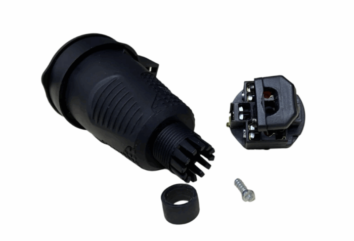 Rubber socket with flap, IP54 16A 250V with French earthing standard (Pin), Bylion