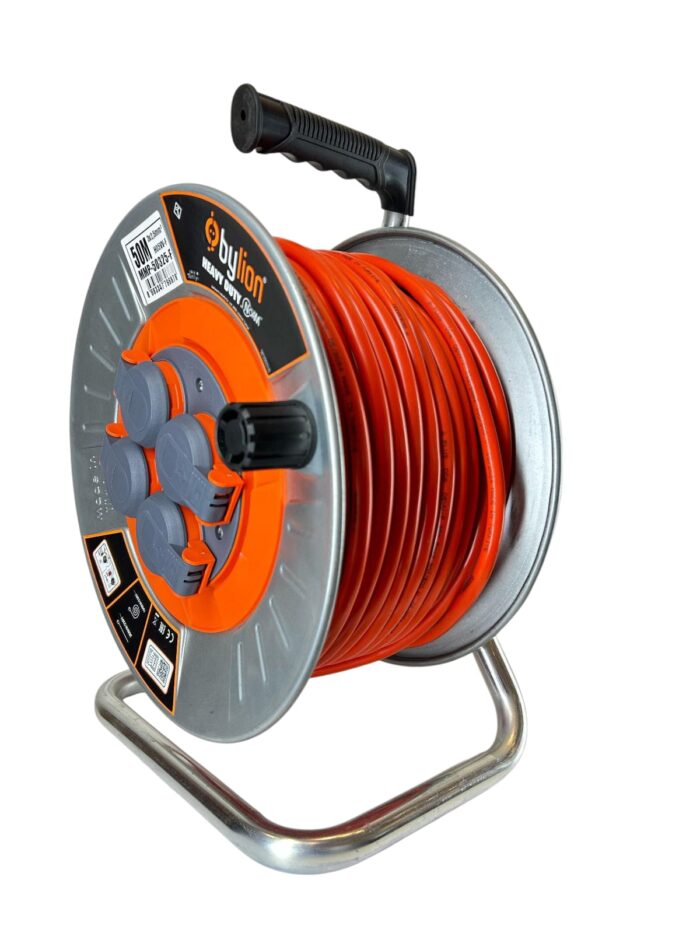 Professional metal winch with copper cable 3x2,5 mm2, IP44 with overload protection, current 16 A French type with 4 sockets, length 50M, cable colour: orange
