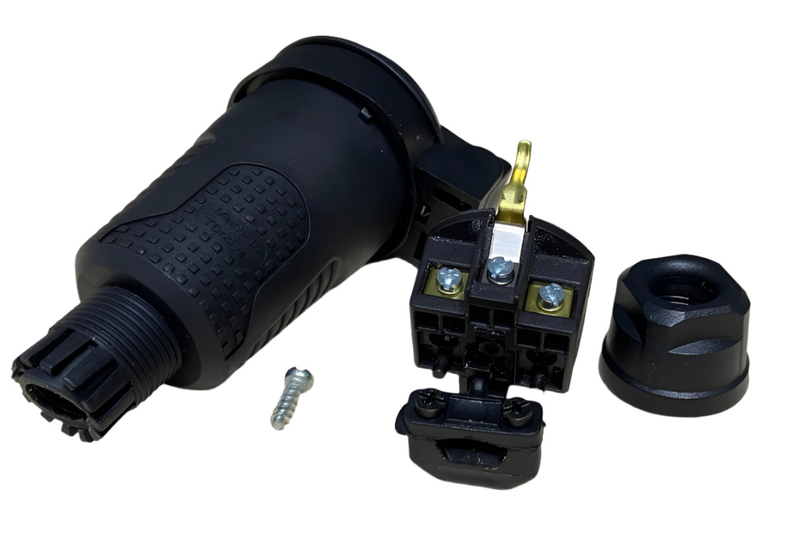 Hermetic black rubber socket IP54 with flap 2P+Z 16A 250V SCHUKO RDP-F Bylion Hermetic black rubber socket IP54 with flap 2P+Z 16A 250V SCHUKO RDP-F Bylion
